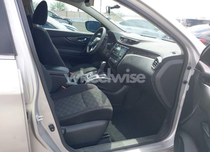 Photo 5 of 2017 Nissan Rogue SPORT SV (VIN JN1BJ1CP3HW016435)