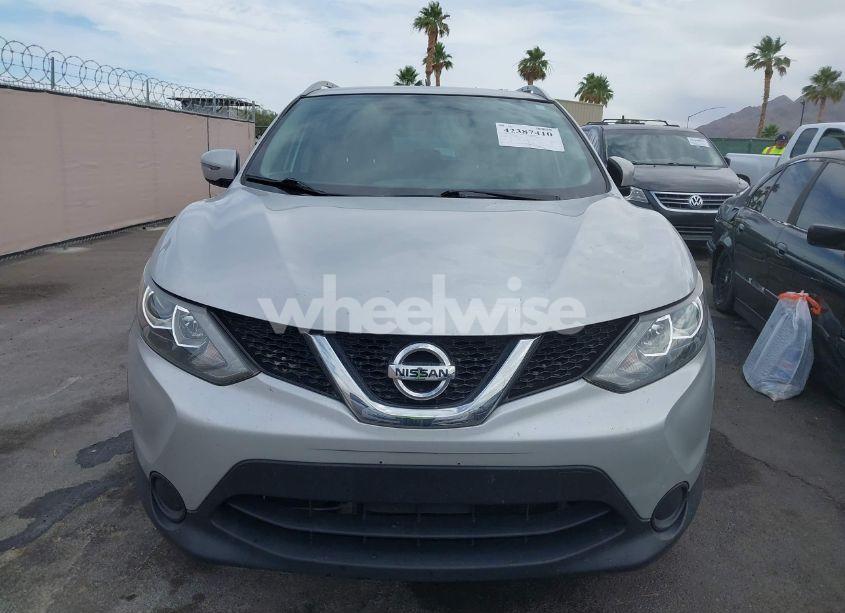 Photo 6 of 2017 Nissan Rogue SPORT SV (VIN JN1BJ1CP3HW016435)