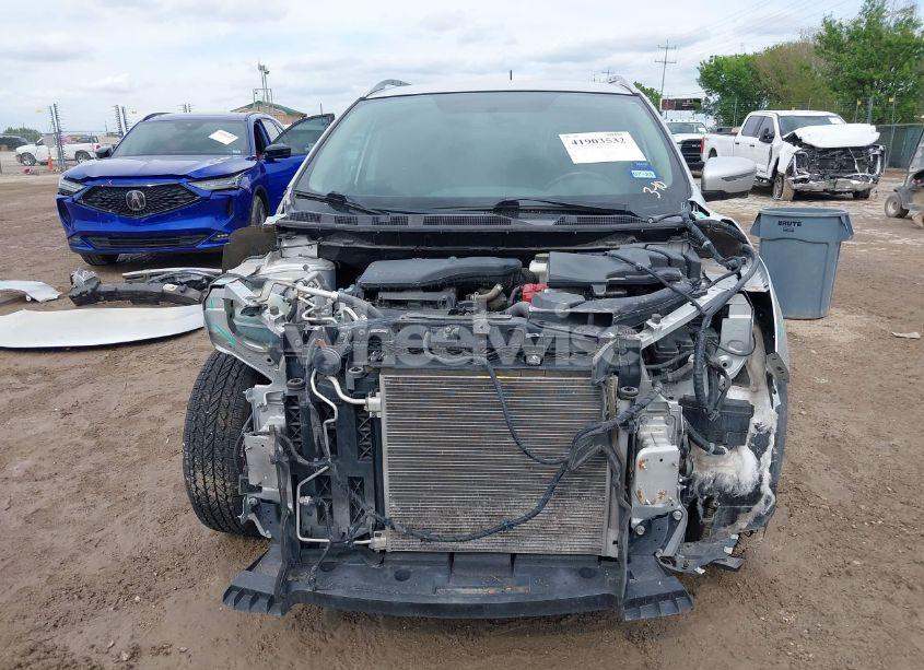 Photo 13 of 2017 Nissan Rogue SPORT SV (VIN JN1BJ1CP3HW021103)