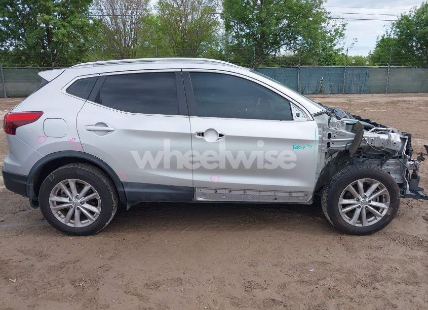 Photo 14 of 2017 Nissan Rogue SPORT SV (VIN JN1BJ1CP3HW021103)