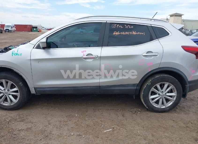 Photo 15 of 2017 Nissan Rogue SPORT SV (VIN JN1BJ1CP3HW021103)