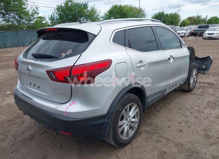 Photo 4 of 2017 Nissan Rogue SPORT SV (VIN JN1BJ1CP3HW021103)