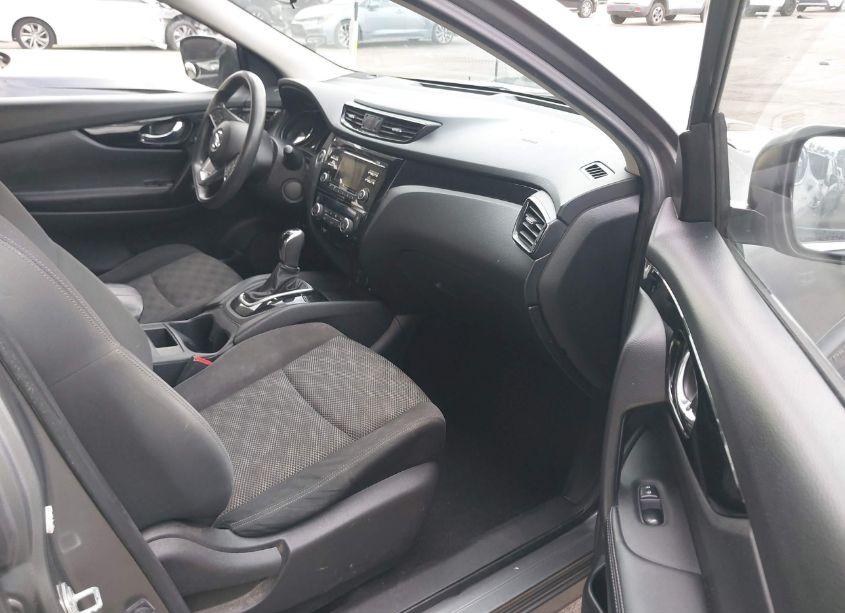 Photo 5 of 2017 Nissan Rogue SPORT SV (VIN JN1BJ1CP3HW031176)