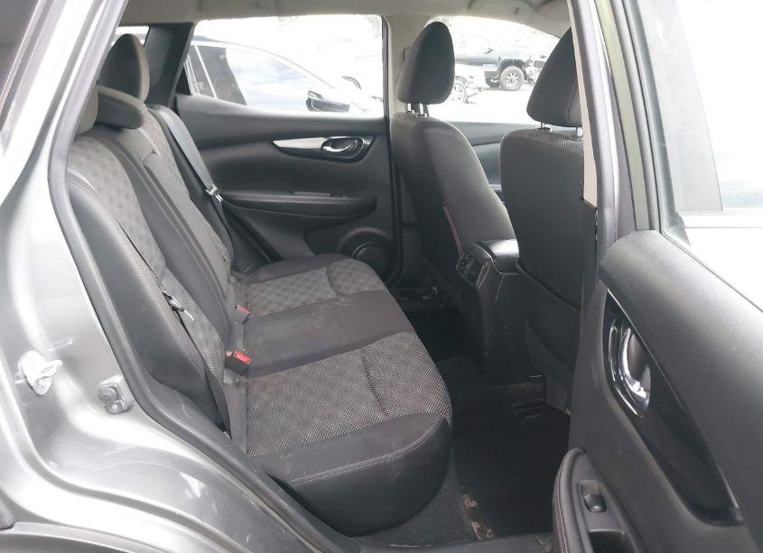 Photo 8 of 2017 Nissan Rogue SPORT SV (VIN JN1BJ1CP3HW031176)