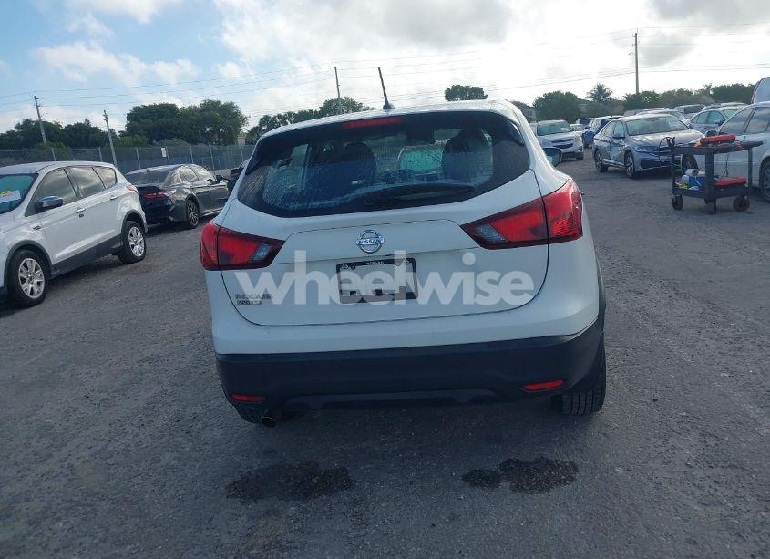 Photo 16 of 2017 Nissan Rogue SPORT S (VIN JN1BJ1CP3HW033025)