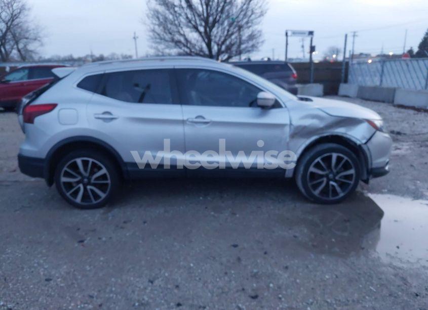Photo 13 of 2018 Nissan Rogue SPORT SL (VIN JN1BJ1CP3JW102639)