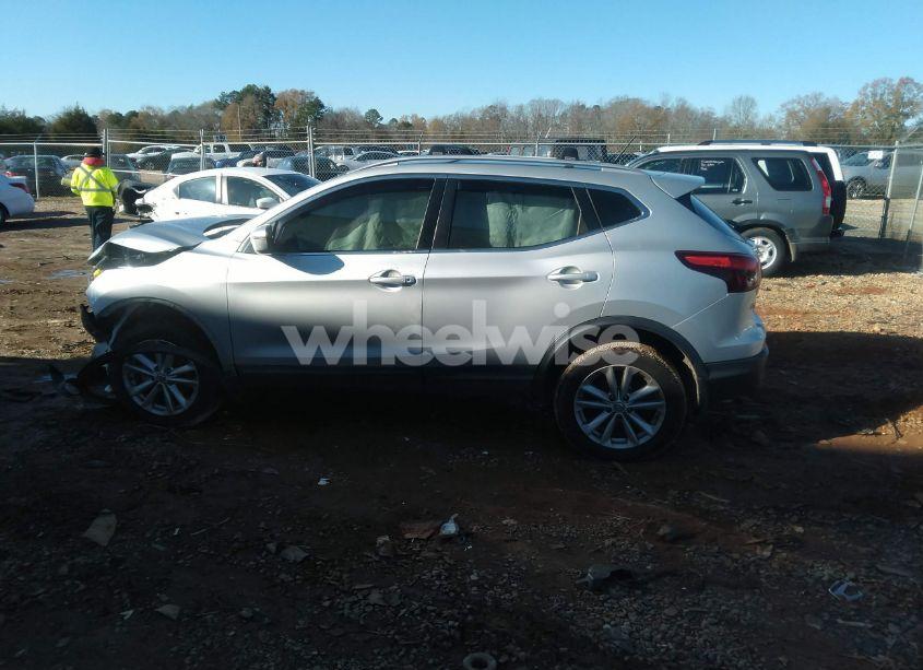 Photo 14 of 2018 Nissan Rogue SPORT SV (VIN JN1BJ1CP3JW162680)