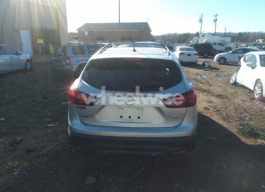 Photo 16 of 2018 Nissan Rogue SPORT SV (VIN JN1BJ1CP3JW162680)