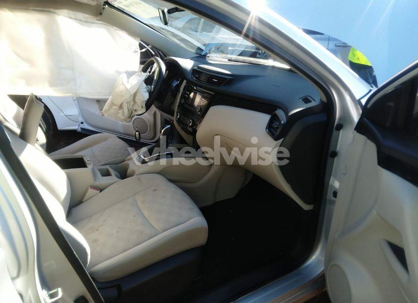 Photo 5 of 2018 Nissan Rogue SPORT SV (VIN JN1BJ1CP3JW162680)