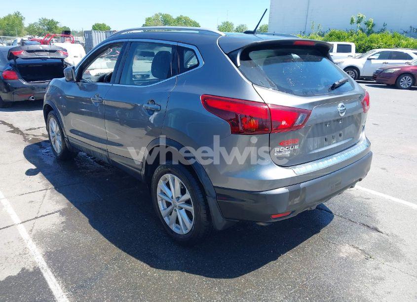 Photo 3 of 2018 Nissan Rogue SPORT SV (VIN JN1BJ1CP3JW163506)
