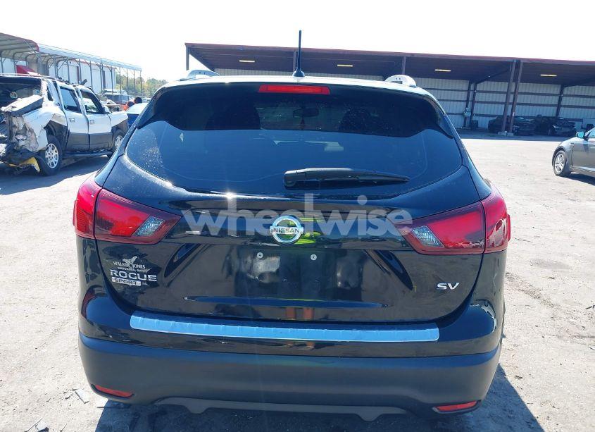 Photo 17 of 2018 Nissan Rogue SPORT SV (VIN JN1BJ1CP3JW164977)