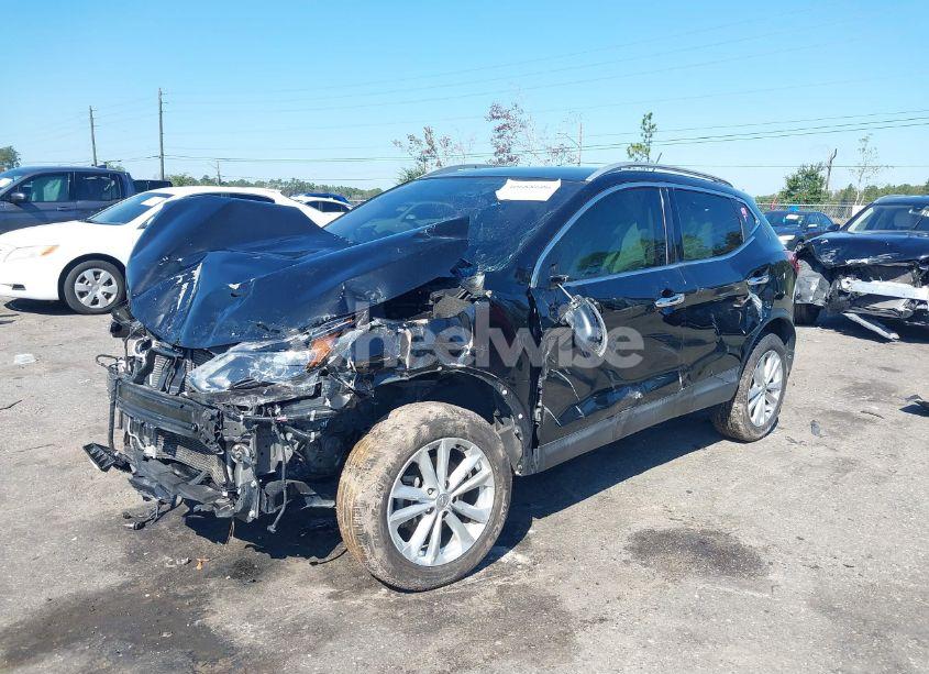 Photo 2 of 2018 Nissan Rogue SPORT SV (VIN JN1BJ1CP3JW164977)