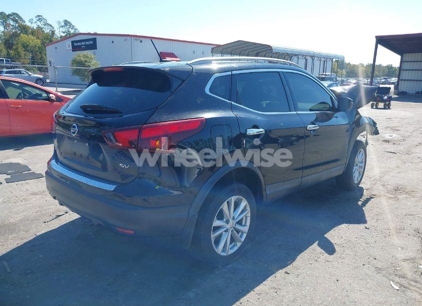 Photo 4 of 2018 Nissan Rogue SPORT SV (VIN JN1BJ1CP3JW164977)