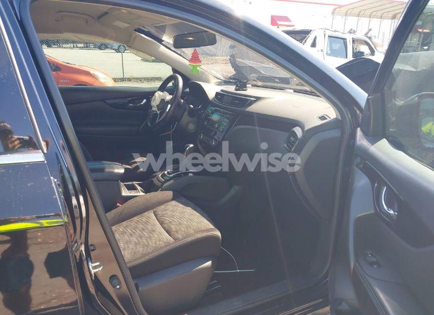 Photo 5 of 2018 Nissan Rogue SPORT SV (VIN JN1BJ1CP3JW164977)