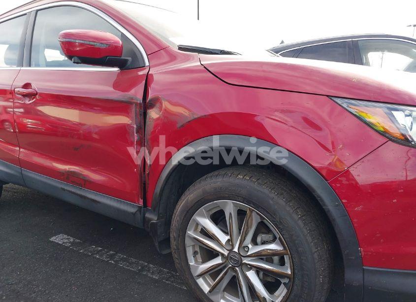 Photo 17 of 2018 Nissan Rogue SPORT SV (VIN JN1BJ1CP3JW196070)