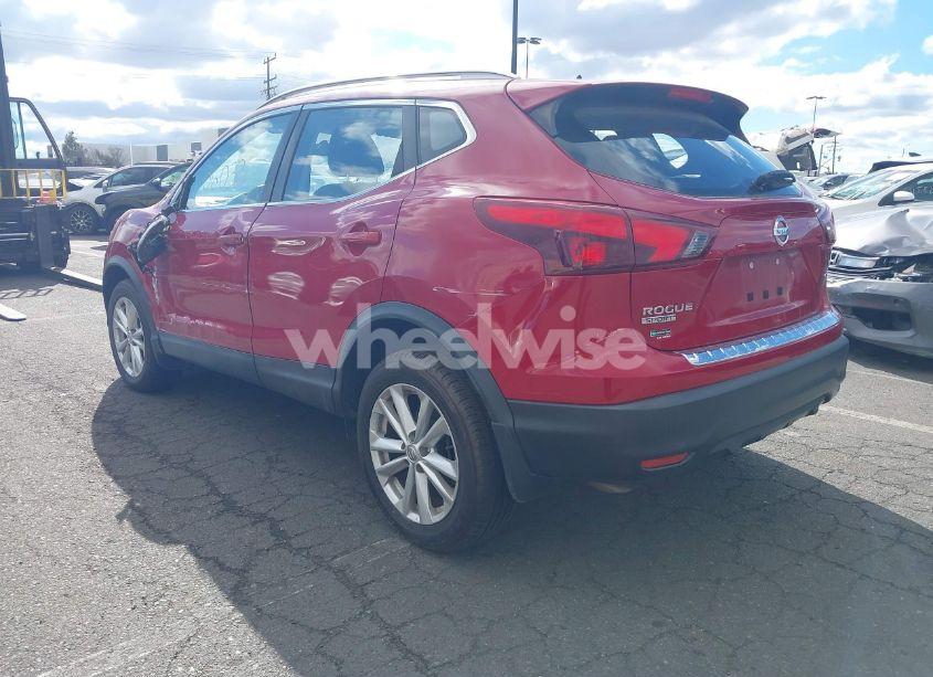 Photo 3 of 2018 Nissan Rogue SPORT SV (VIN JN1BJ1CP3JW196070)