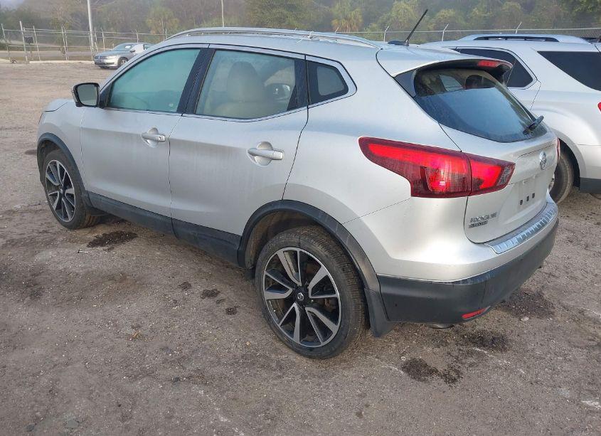 Photo 3 of 2018 Nissan Rogue SPORT SL (VIN JN1BJ1CP3JW500563)