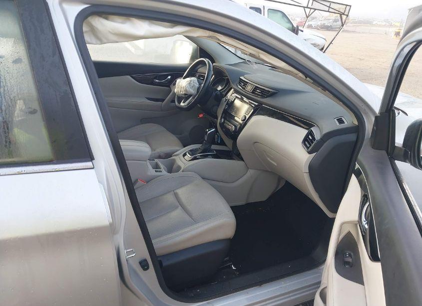 Photo 5 of 2018 Nissan Rogue SPORT SL (VIN JN1BJ1CP3JW500563)