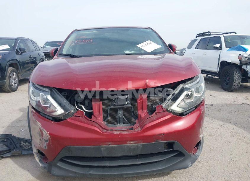 Photo 13 of 2019 Nissan Rogue SPORT S (VIN JN1BJ1CP3KW218361)