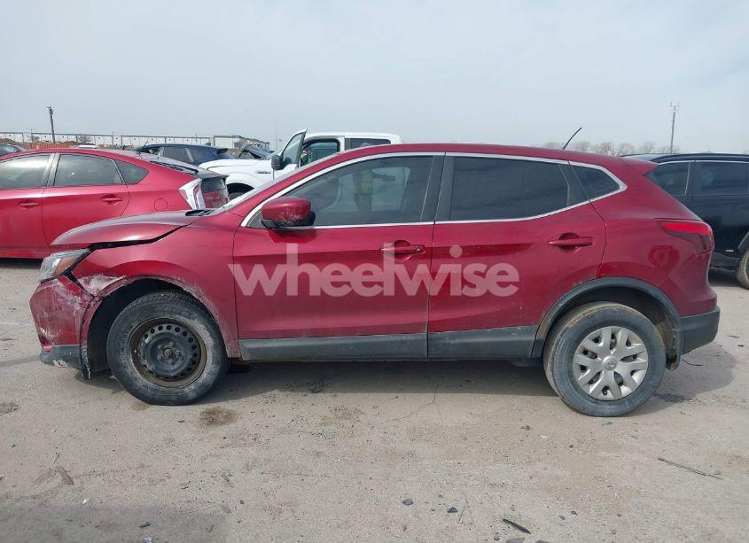 Photo 15 of 2019 Nissan Rogue SPORT S (VIN JN1BJ1CP3KW218361)