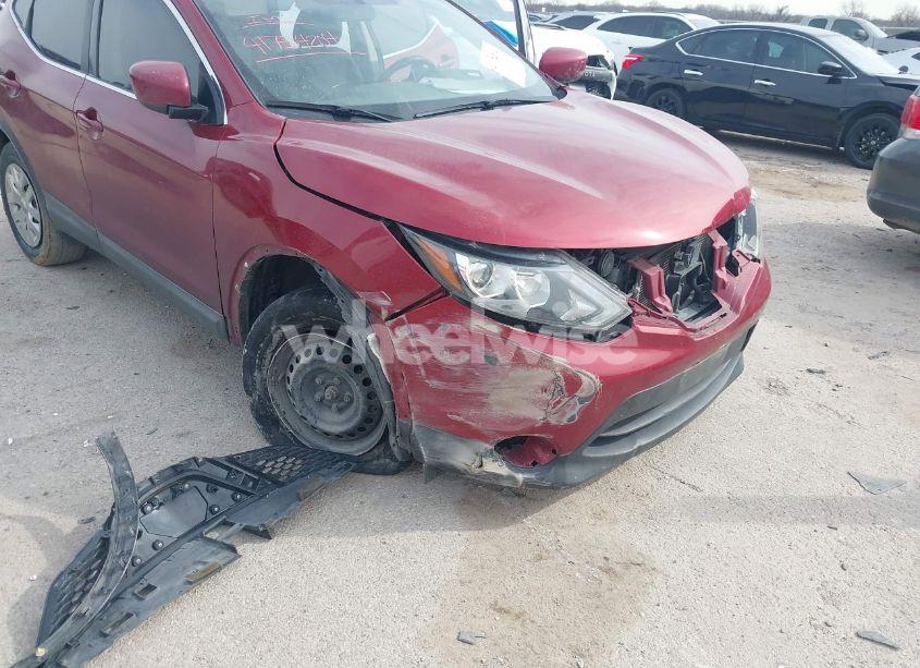 Photo 6 of 2019 Nissan Rogue SPORT S (VIN JN1BJ1CP3KW218361)