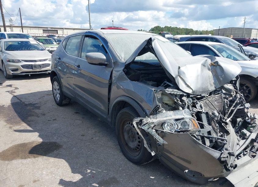 2019 Nissan Rogue SPORT S (VIN JN1BJ1CP3KW228033) main photo