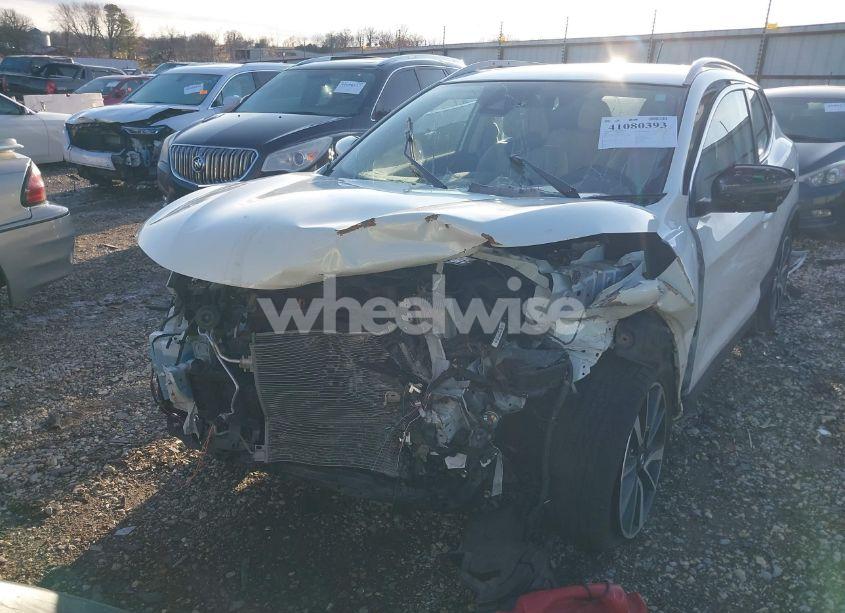 Photo 6 of 2019 Nissan Rogue SPORT SL (VIN JN1BJ1CP3KW520748)