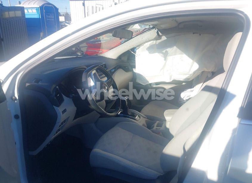 Photo 5 of 2019 Nissan Rogue SPORT SV (VIN JN1BJ1CP3KW527635)