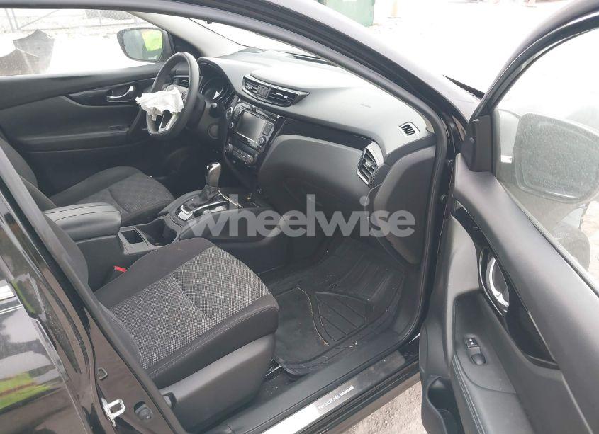 Photo 5 of 2019 Nissan Rogue SPORT SV (VIN JN1BJ1CP3KW528963)