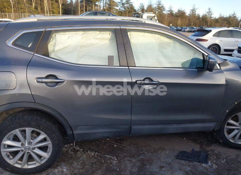 Photo 14 of 2017 Nissan Rogue SPORT SV (VIN JN1BJ1CP4HW005900)