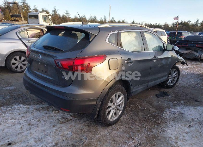 Photo 4 of 2017 Nissan Rogue SPORT SV (VIN JN1BJ1CP4HW005900)