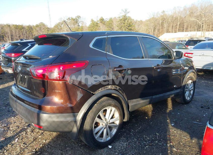 Photo 13 of 2017 Nissan Rogue SPORT S (VIN JN1BJ1CP4HW009249)