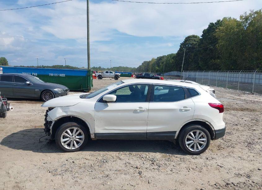 Photo 15 of 2017 Nissan Rogue SPORT S (VIN JN1BJ1CP4HW010739)