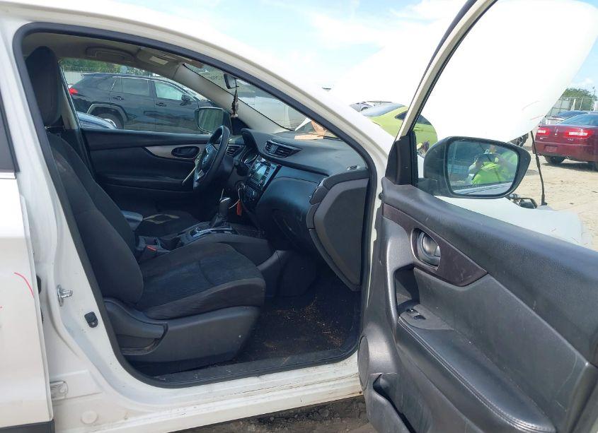 Photo 5 of 2017 Nissan Rogue SPORT S (VIN JN1BJ1CP4HW010739)