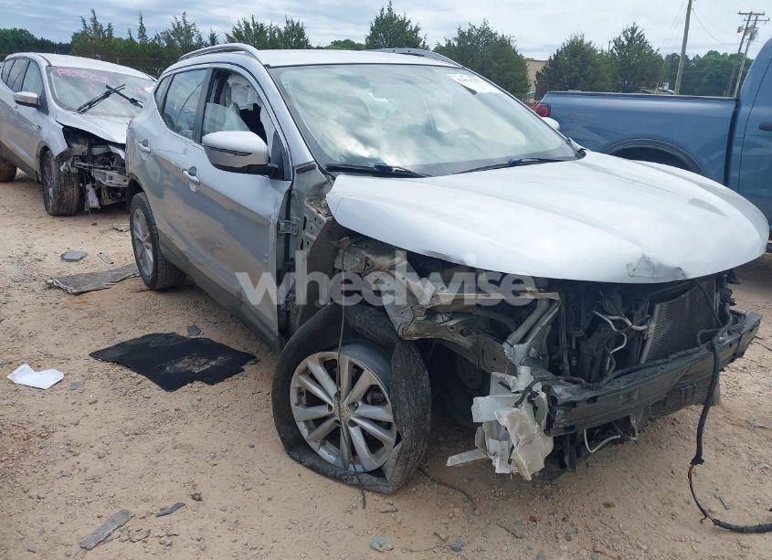 2017 Nissan Rogue SPORT SV (VIN JN1BJ1CP4HW011373) main photo