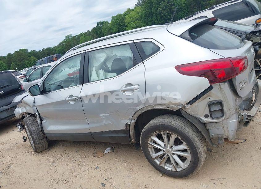 Photo 14 of 2017 Nissan Rogue SPORT SV (VIN JN1BJ1CP4HW011373)