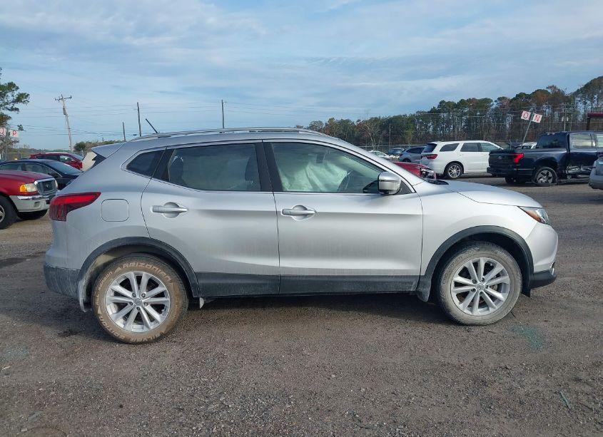 Photo 13 of 2017 Nissan Rogue SPORT SV (VIN JN1BJ1CP4HW018226)