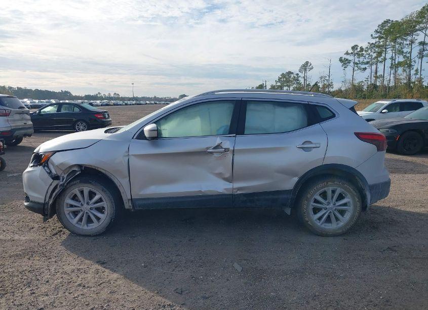 Photo 14 of 2017 Nissan Rogue SPORT SV (VIN JN1BJ1CP4HW018226)