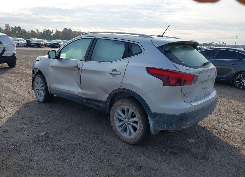 Photo 3 of 2017 Nissan Rogue SPORT SV (VIN JN1BJ1CP4HW018226)