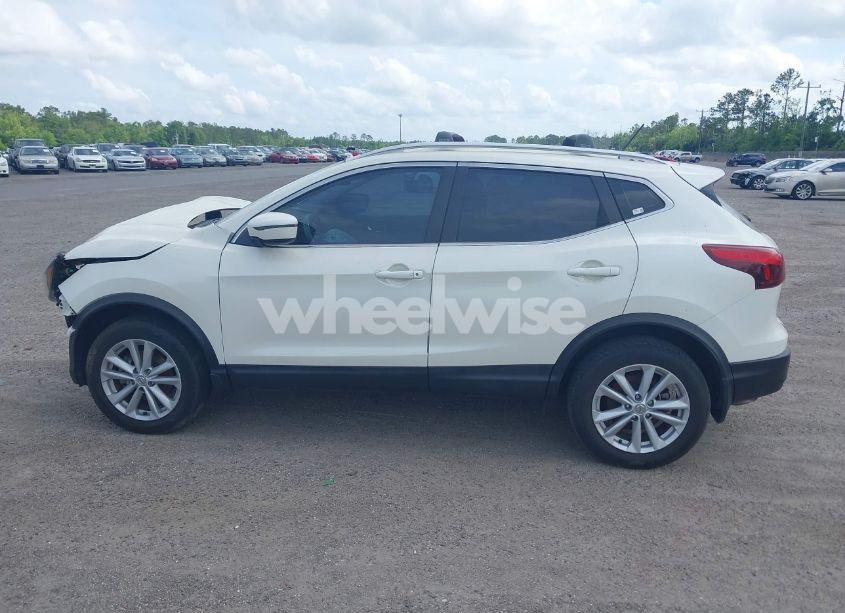 Photo 13 of 2017 Nissan Rogue SPORT SV (VIN JN1BJ1CP4HW018940)