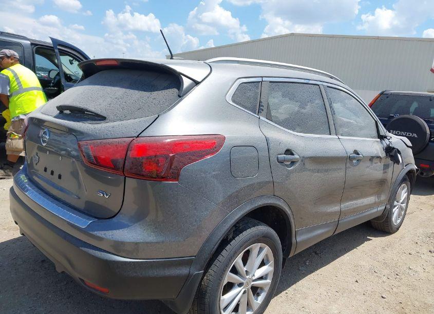 Photo 4 of 2017 Nissan Rogue SPORT SV (VIN JN1BJ1CP4HW023832)