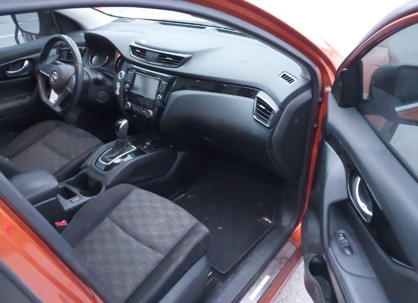 Photo 5 of 2017 Nissan Rogue SPORT SV (VIN JN1BJ1CP4HW030294)