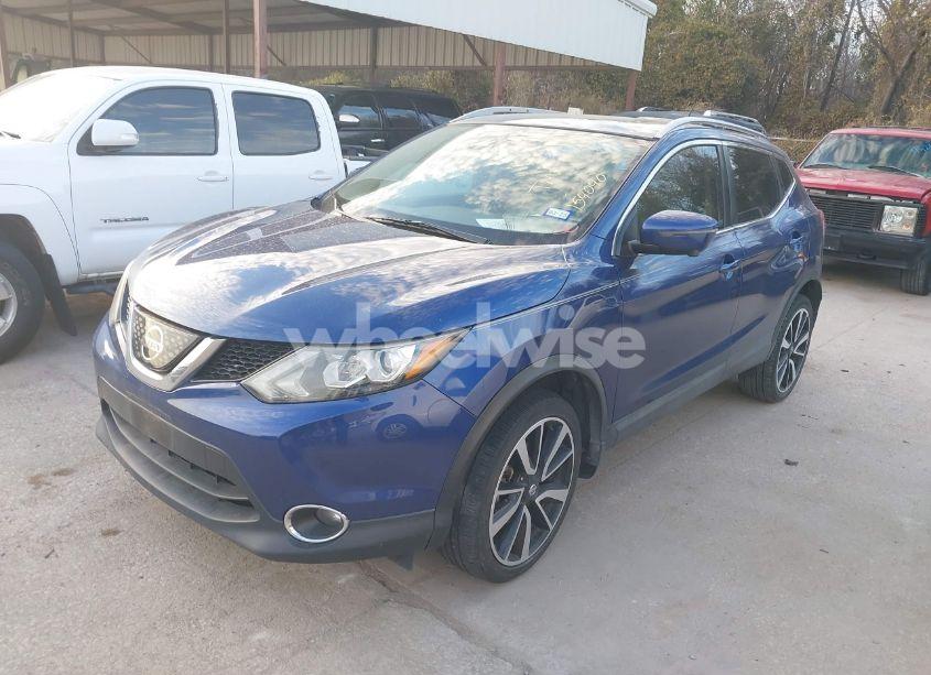 Photo 2 of 2018 Nissan Rogue SPORT SL (VIN JN1BJ1CP4JW154040)