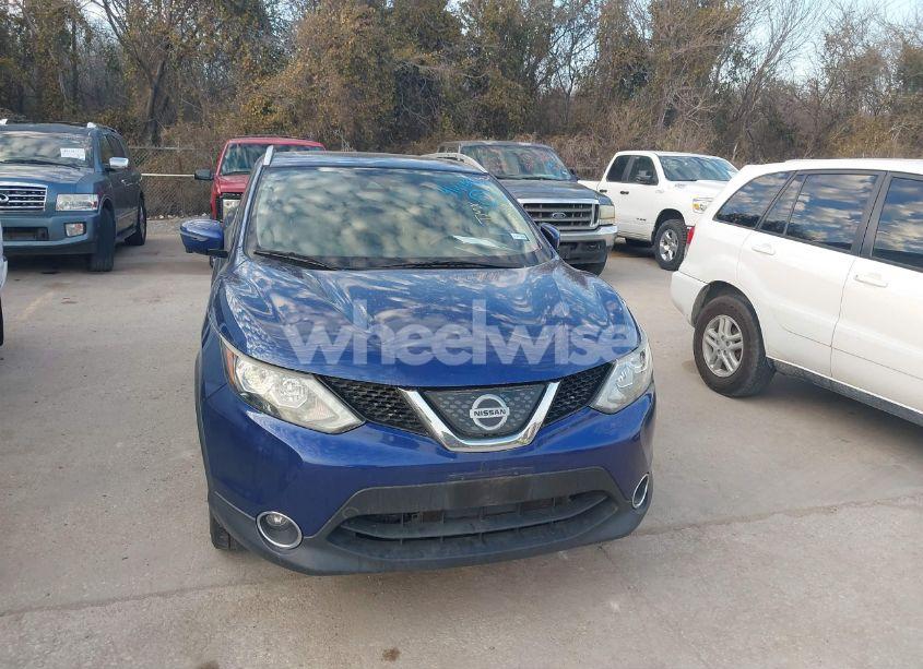 Photo 6 of 2018 Nissan Rogue SPORT SL (VIN JN1BJ1CP4JW154040)