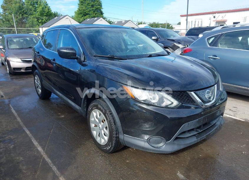 2018 Nissan Rogue SPORT S (VIN JN1BJ1CP4JW155527) main photo