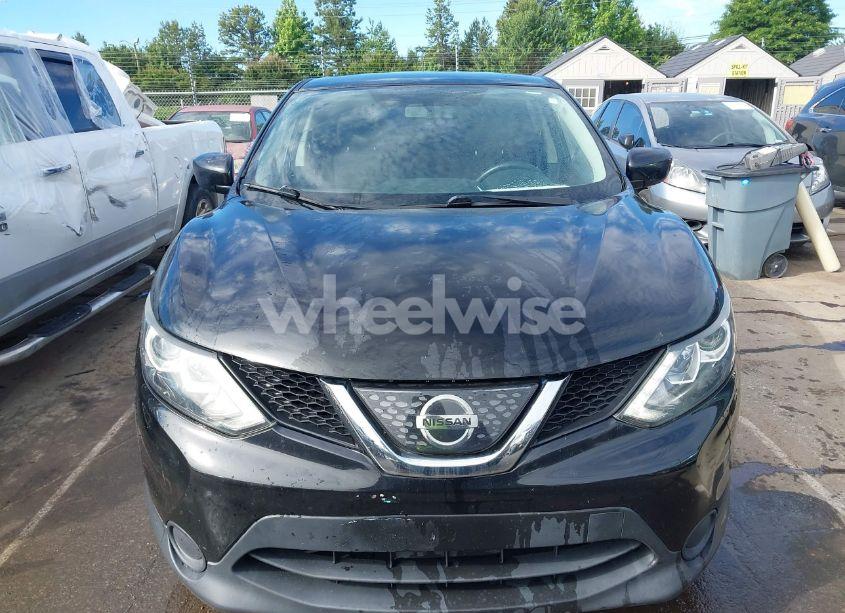 Photo 6 of 2018 Nissan Rogue SPORT S (VIN JN1BJ1CP4JW155527)