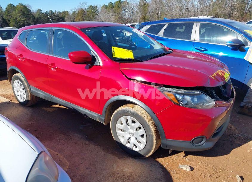 2018 Nissan Rogue SPORT S (VIN JN1BJ1CP4JW156824) main photo