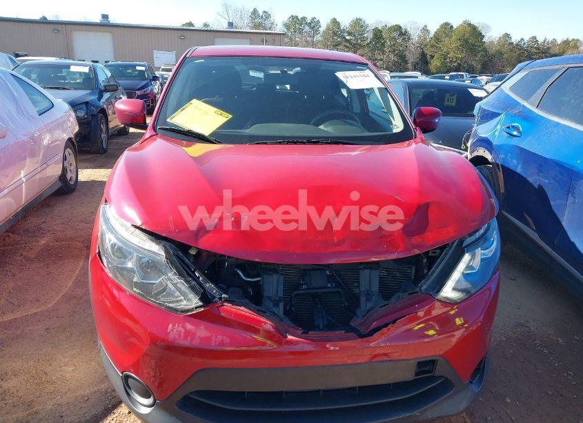 Photo 13 of 2018 Nissan Rogue SPORT S (VIN JN1BJ1CP4JW156824)