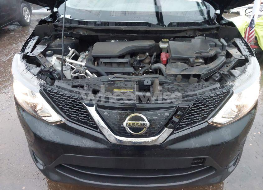 Photo 10 of 2018 Nissan Rogue SPORT SV (VIN JN1BJ1CP4JW183554)