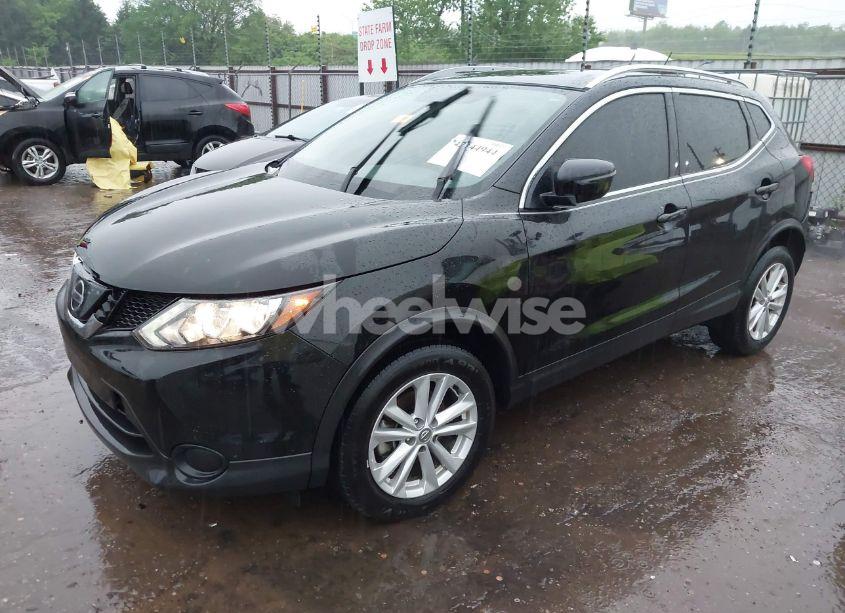 Photo 2 of 2018 Nissan Rogue SPORT SV (VIN JN1BJ1CP4JW183554)